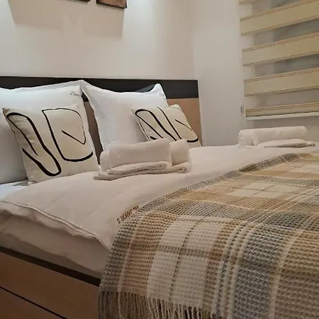 Jahor Jet Set Lux Apartment *