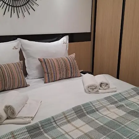 Jahor Jet Set Lux Apartment *