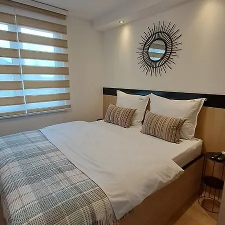 Jahor Jet Set Lux Apartament *