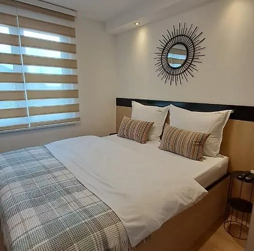 Jahor Jet Set Lux Daire *