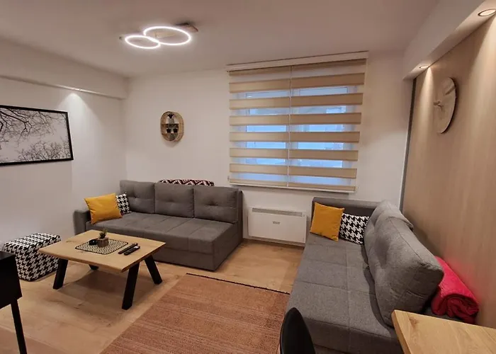 Jahor Jet Set Lux Daire *